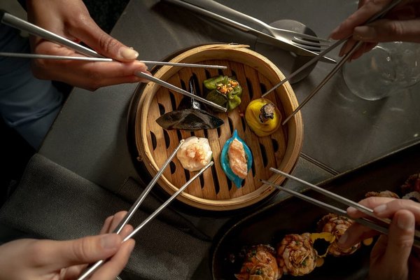 Où déguster la cuisine fusion asiatique dans des restaurants cachés de Vancouver, Canada ?